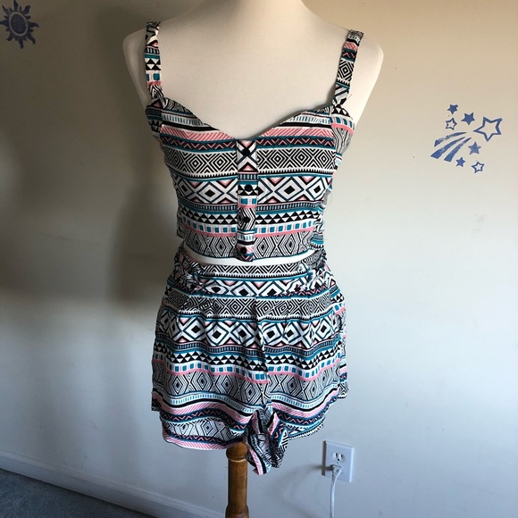 Aztec Print Two Piece Set - Picture 3 of 3